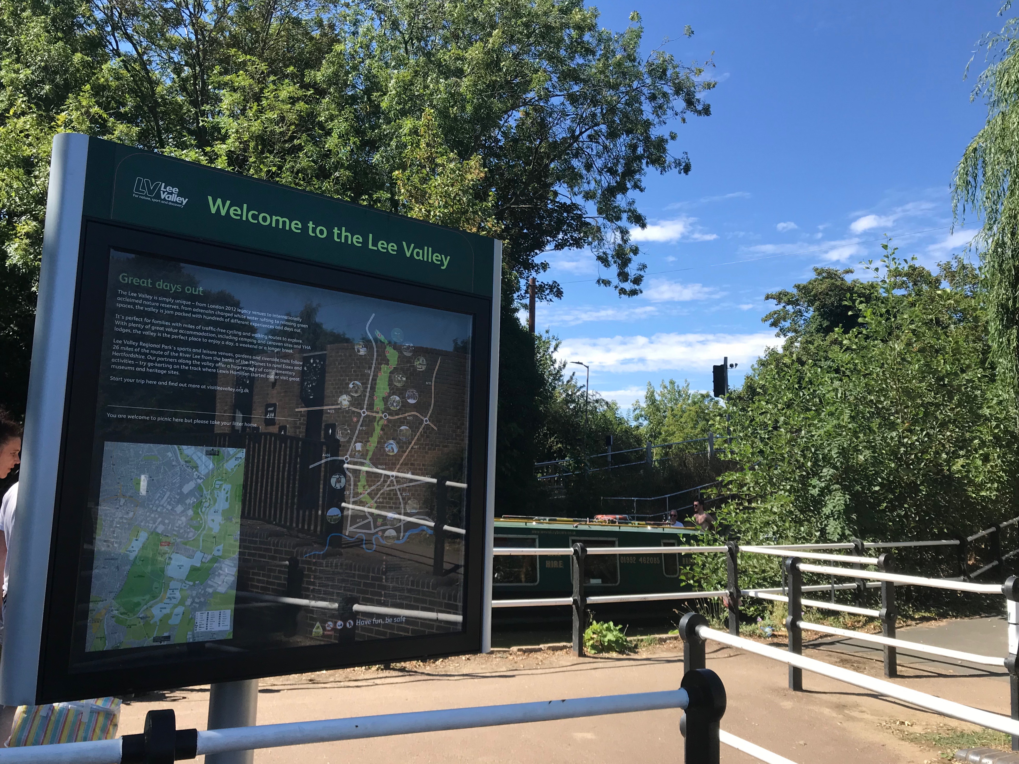 Cycling the River Lee: Dobbs Weir to Ware // High Living Barnet